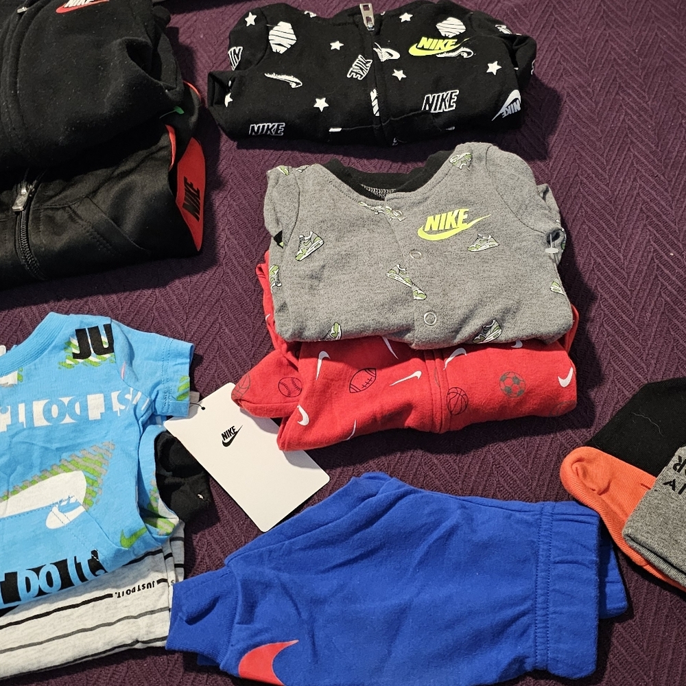 Nike infant newborn lot